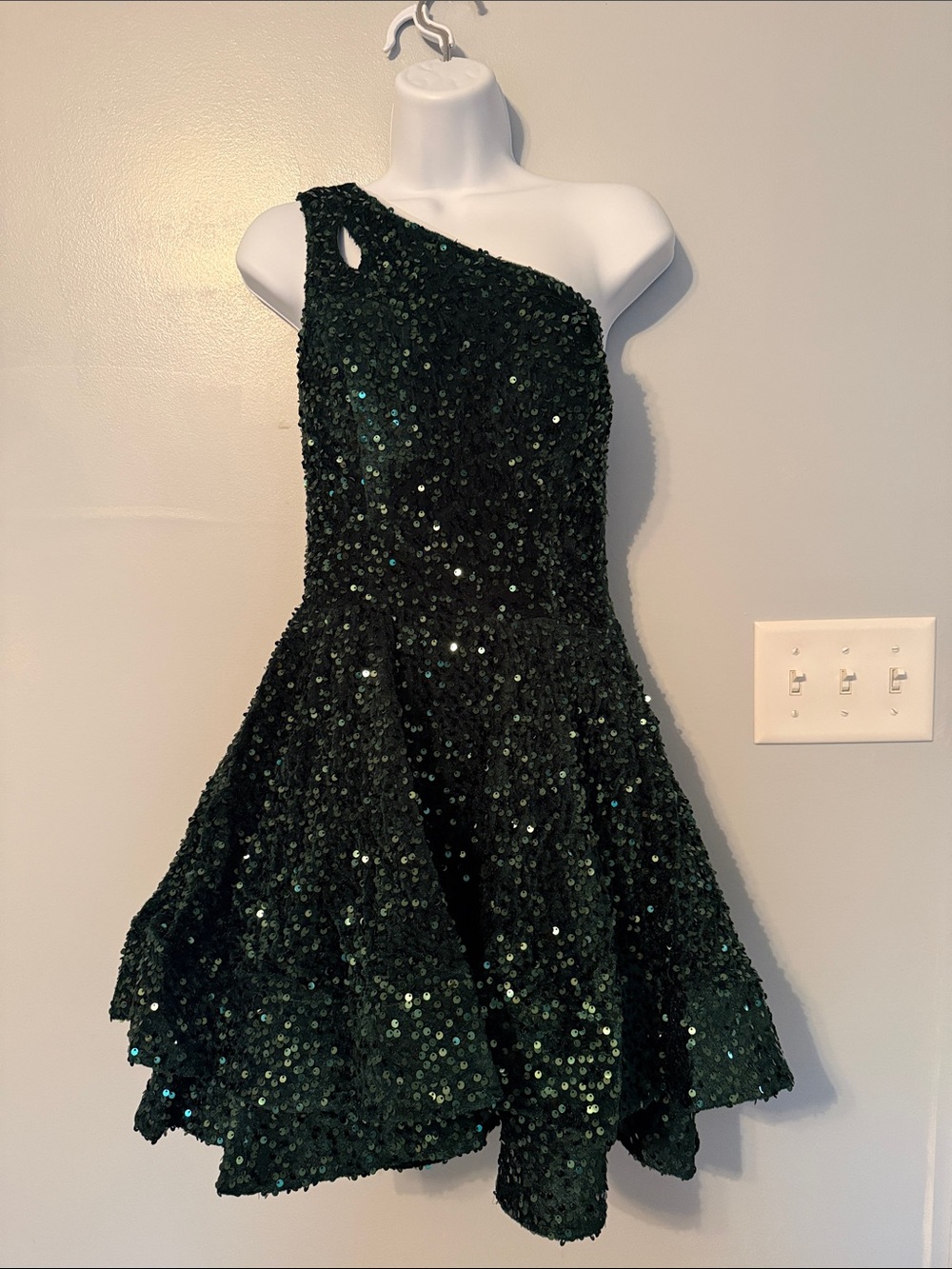 One-Shoulder Emerald Sequin Party Dress